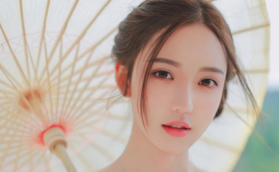 亲弟弟没女人？绿帽哥竟带老婆共享，酒店现场双龙戏珠太炸裂！
